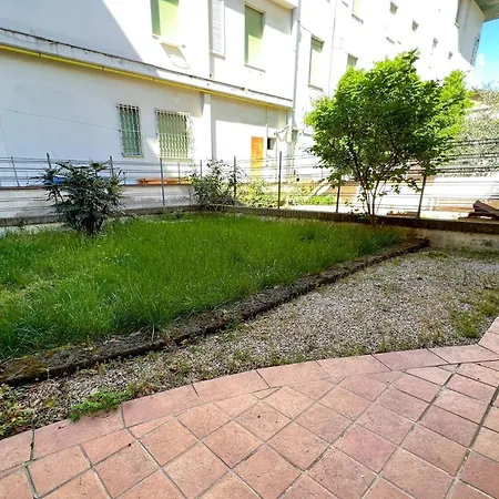70 Indipendente Con Giardino * 벨레지아아지마리나